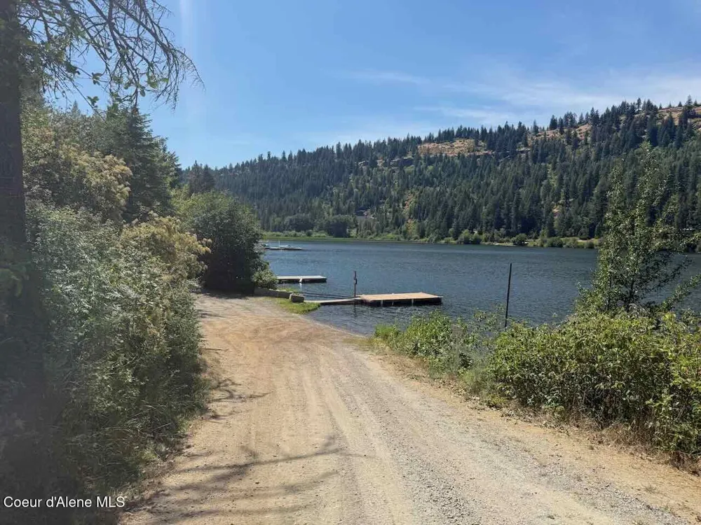 8713 E Waxwing Way St. Maries, ID 83861