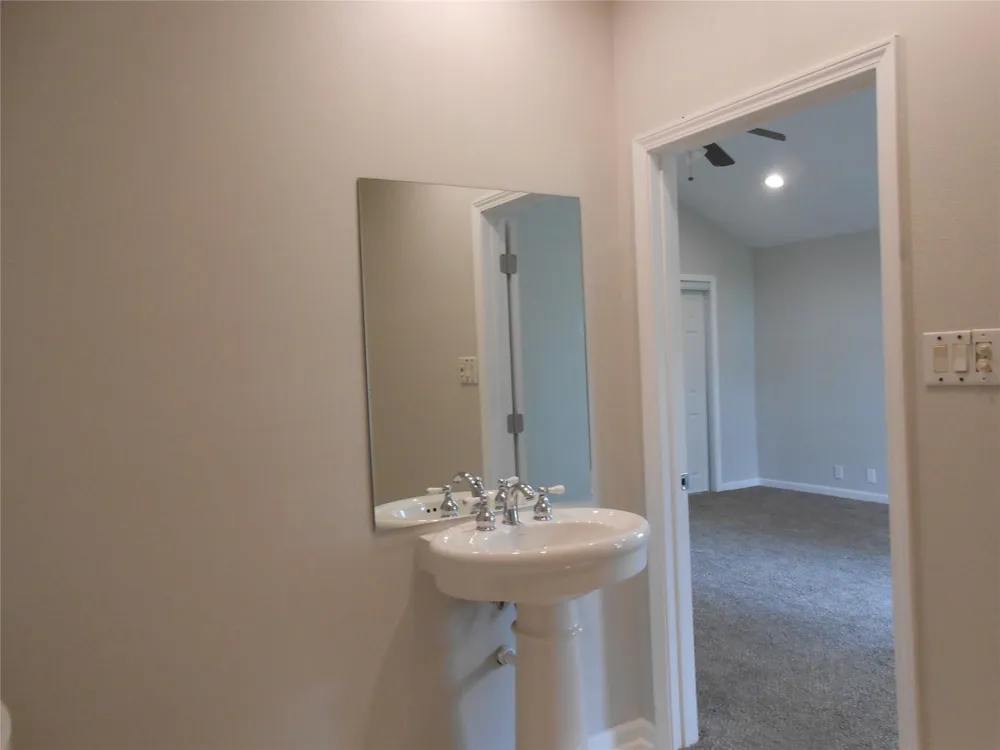 6017 Pine Avenue Port Arthur, TX 77640