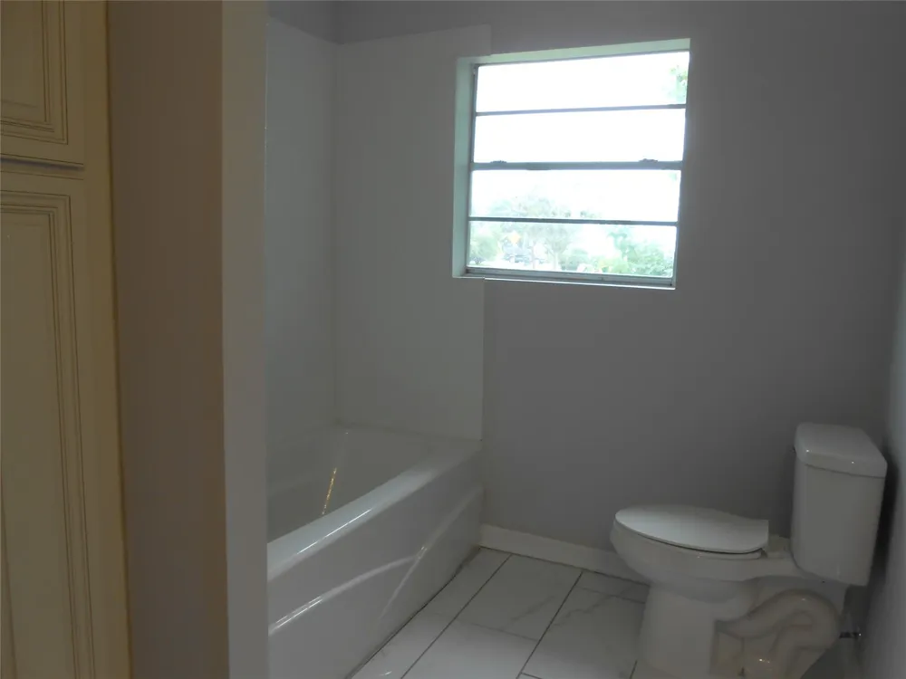 6017 Pine Avenue Port Arthur, TX 77640
