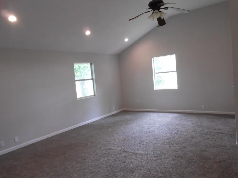 6017 Pine Avenue Port Arthur, TX 77640