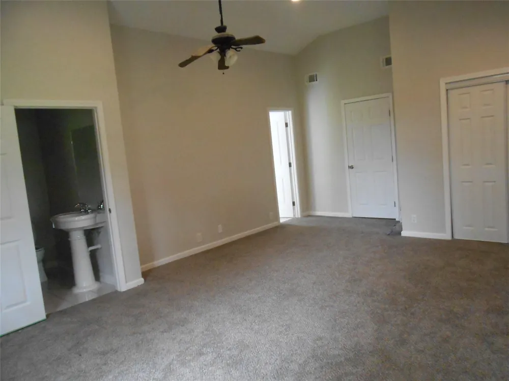 6017 Pine Avenue Port Arthur, TX 77640
