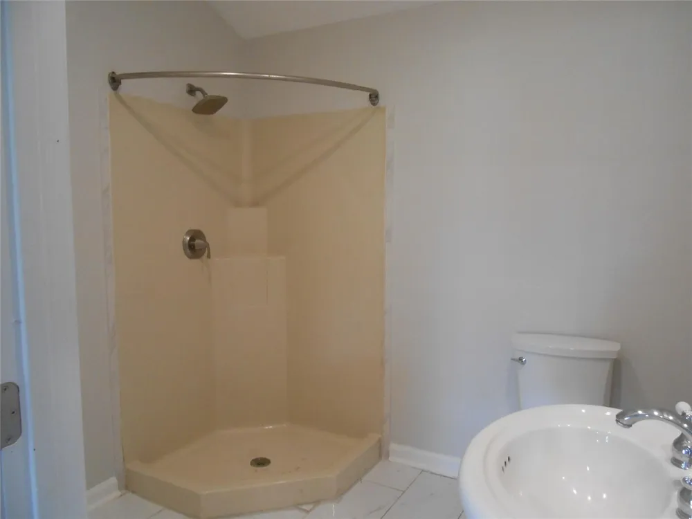 6017 Pine Avenue Port Arthur, TX 77640
