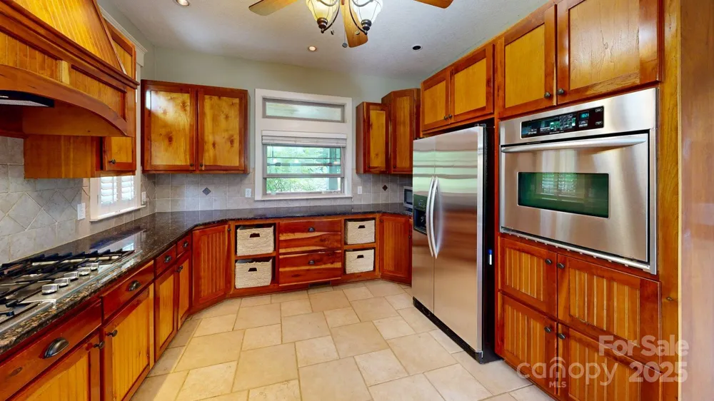 6 Sunrise Valley Leicester, NC 28748