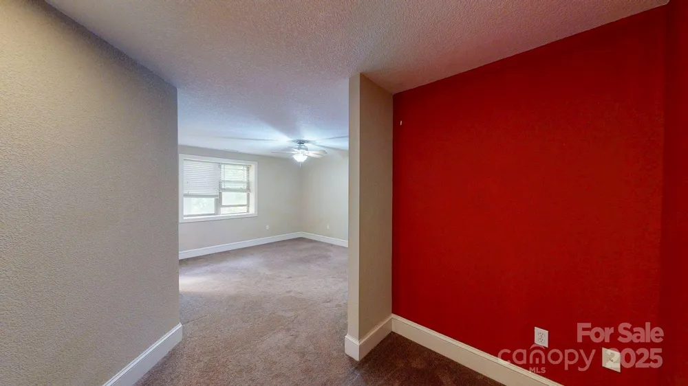 6 Sunrise Valley Leicester, NC 28748