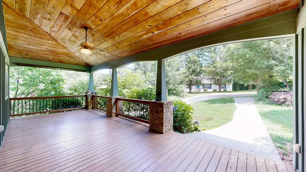 6 Sunrise Valley Leicester, NC 28748