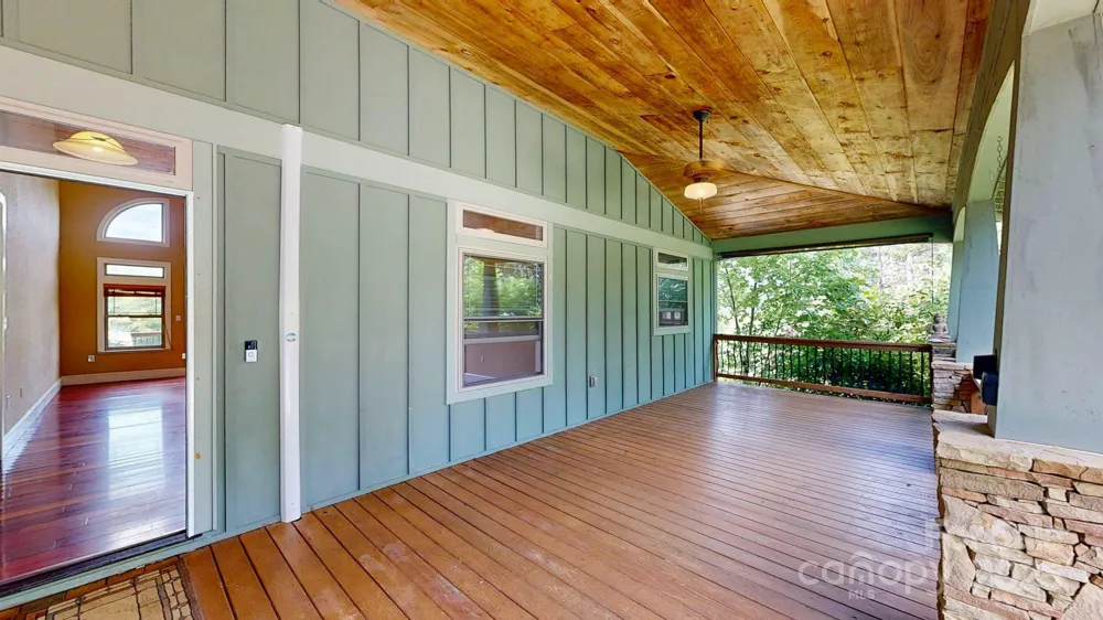 6 Sunrise Valley Leicester, NC 28748