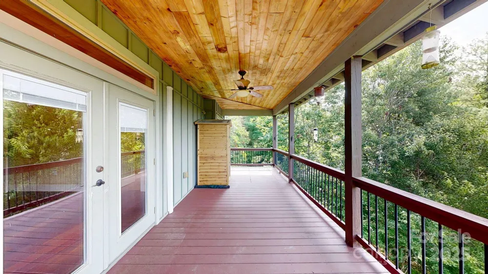 6 Sunrise Valley Leicester, NC 28748