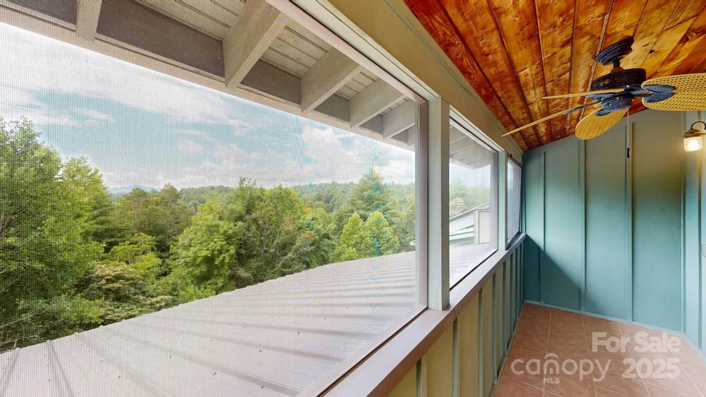 6 Sunrise Valley Leicester, NC 28748