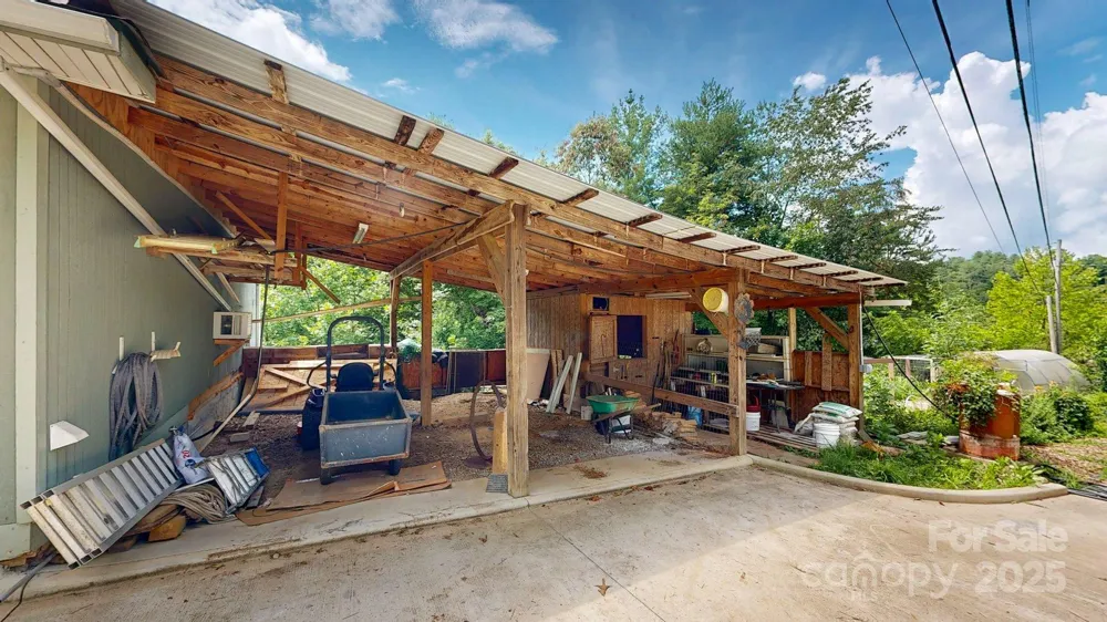 6 Sunrise Valley Leicester, NC 28748