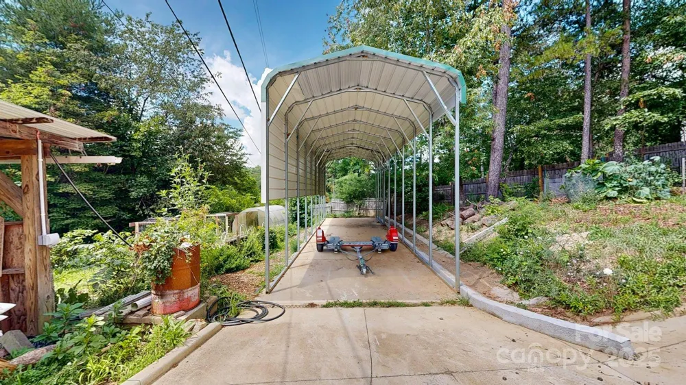 6 Sunrise Valley Leicester, NC 28748