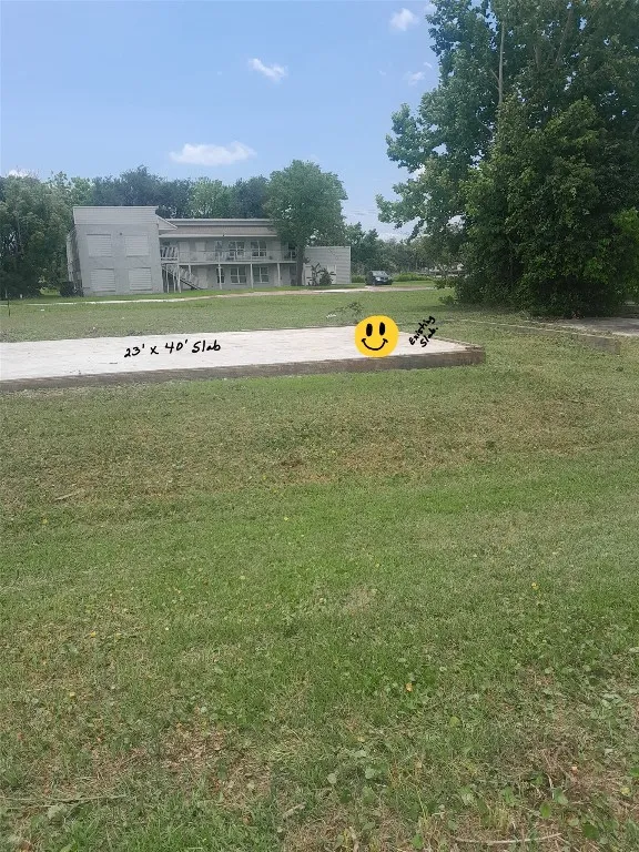 5th Avenue La Marque, TX 77568