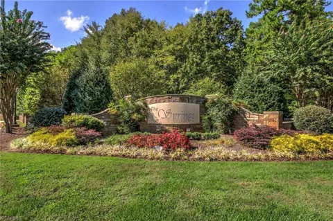 350 Pinnacle Trail