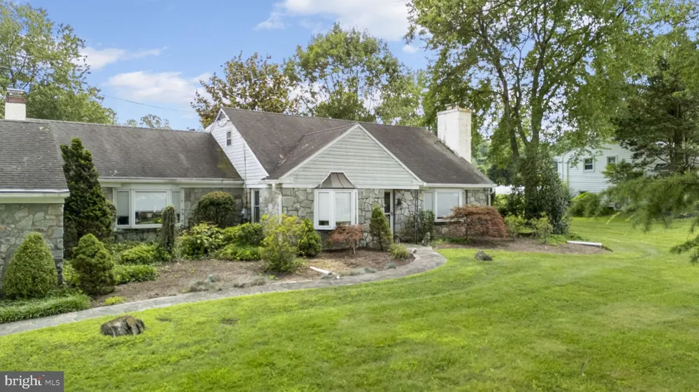 170 OLD STATE ROAD Berwyn, PA 19312