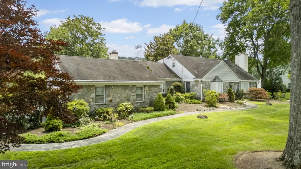 170 OLD STATE ROAD Berwyn, PA 19312