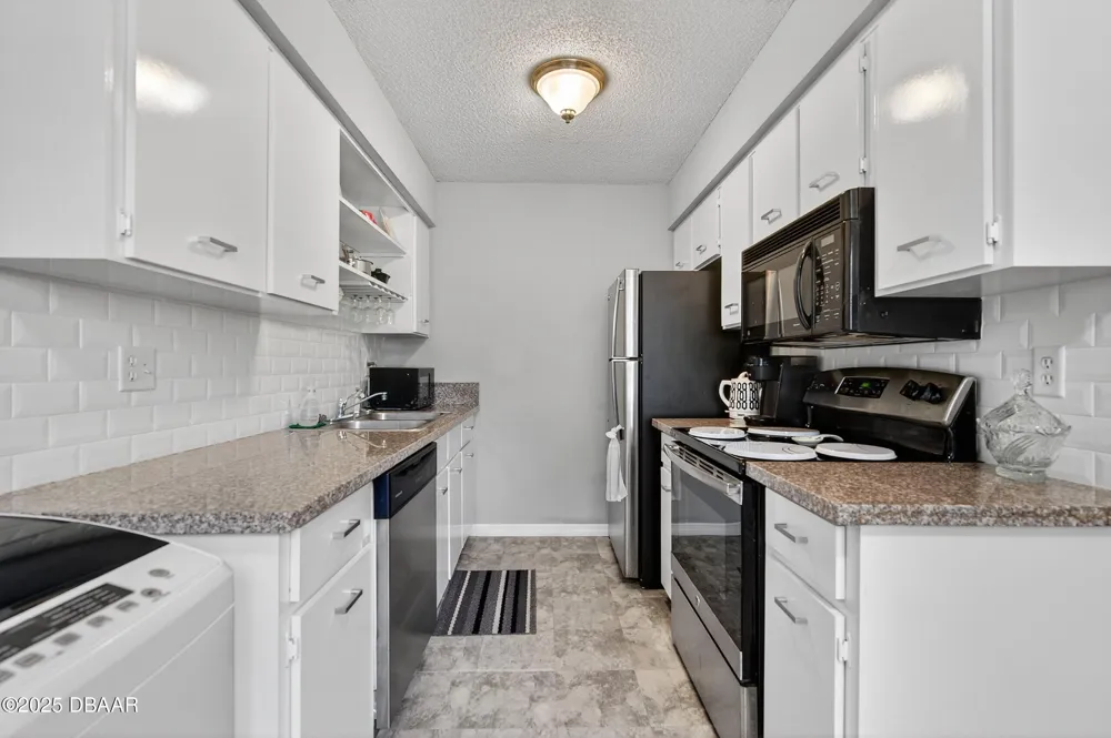840 Center Avenue #390 Holly Hill, FL 32117