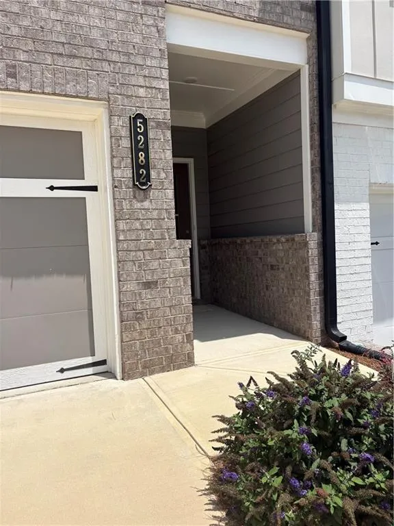 5282 Fox Den Road Oakwood, GA 30566