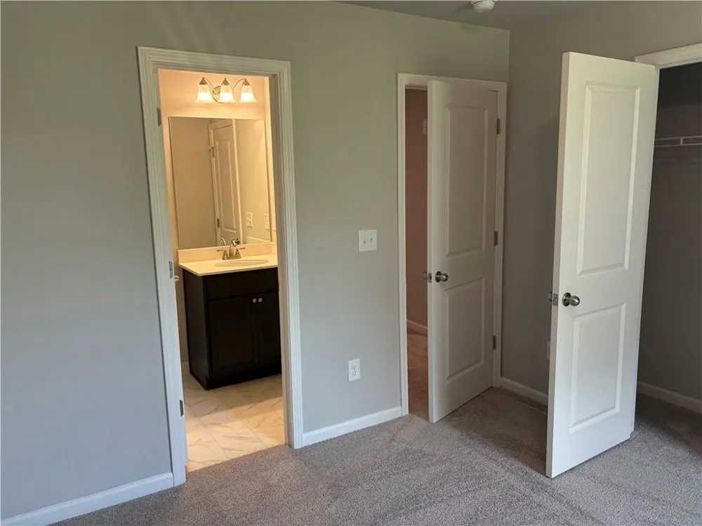 5282 Fox Den Road Oakwood, GA 30566