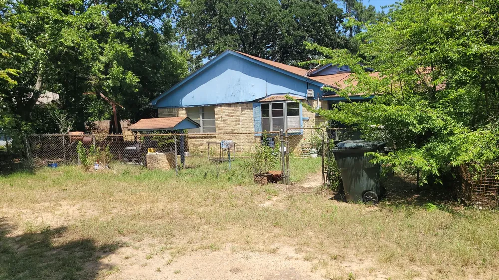 2712 Flint Street Tyler, TX 75701