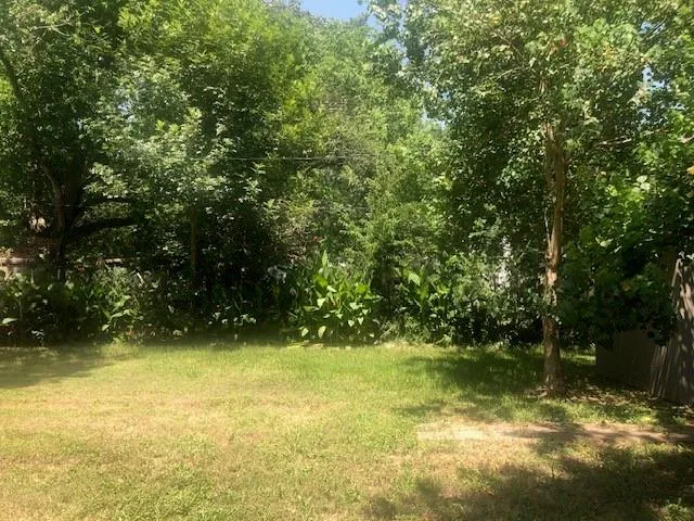 603 Lundy Street El Campo, TX 77437