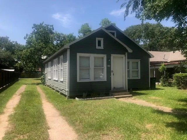 603 Lundy Street El Campo, TX 77437