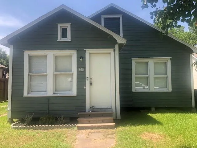 603 Lundy Street El Campo, TX 77437