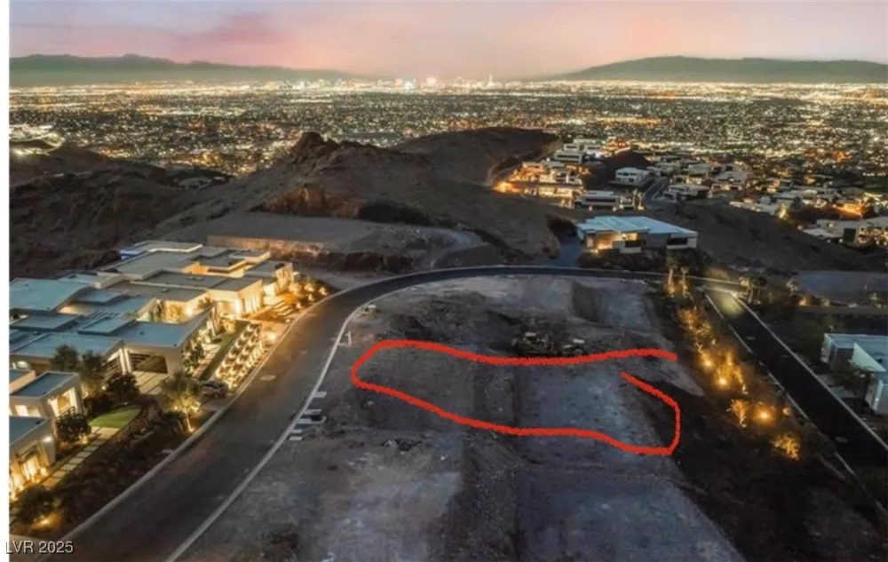 654 Dragon Peak Henderson, NV 89012