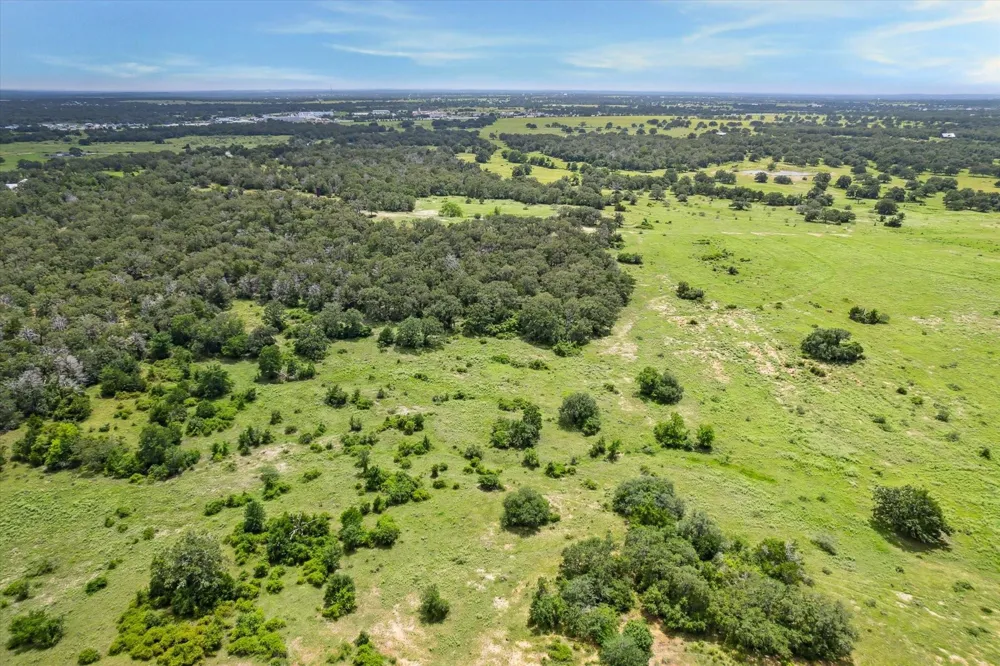 1434 County Road 139 Giddings, TX 78942
