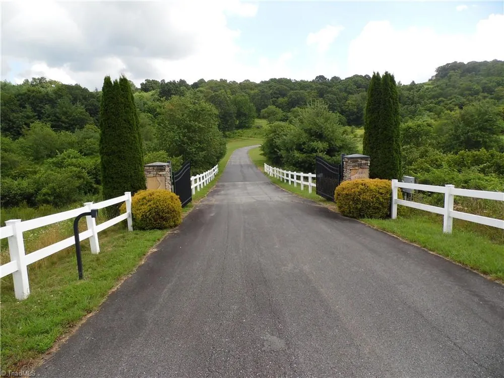 TBD Glendale Court Laurel Springs, NC 28644