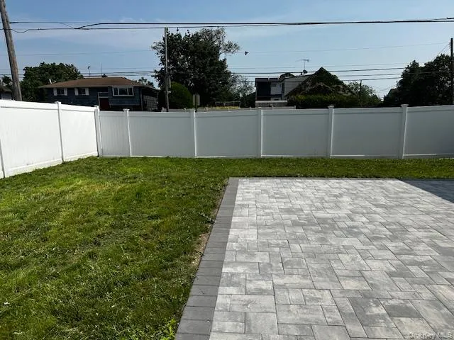 558 Oxford Road Cedarhurst, NY 11516