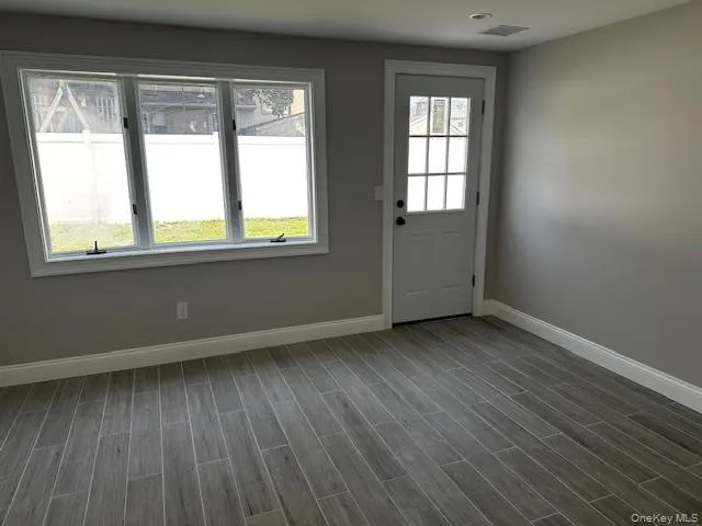 558 Oxford Road Cedarhurst, NY 11516