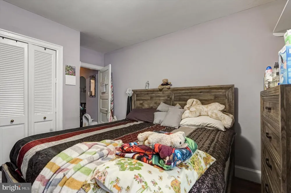 809 OLIVE STREET Florence, NJ 08518