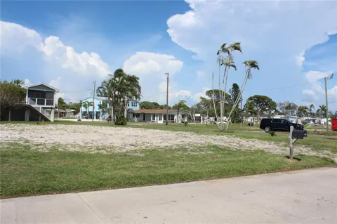 10315 CORTEZ ROAD W #1/2 BV
