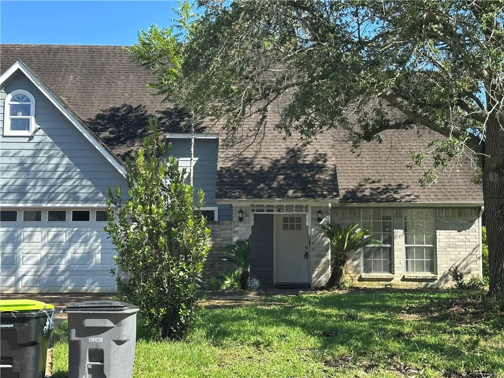 2616 EL CAMINO DR BayCity, TX 77414