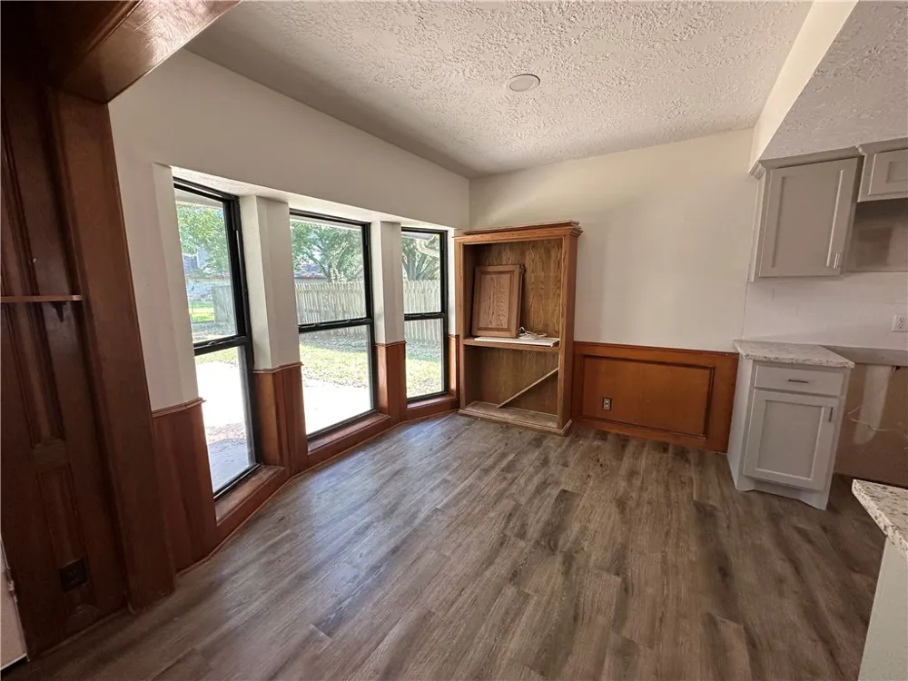 2616 EL CAMINO DR BayCity, TX 77414