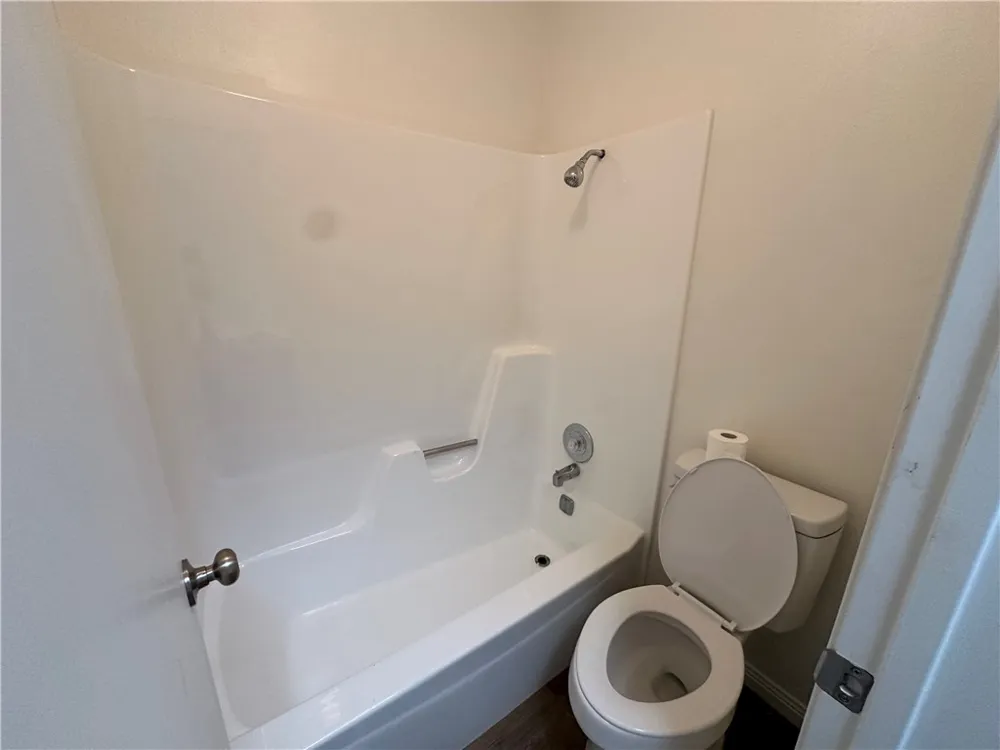 2616 EL CAMINO DR BayCity, TX 77414