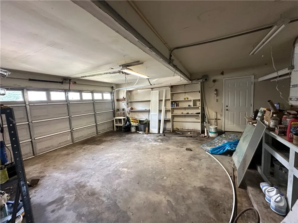 2616 EL CAMINO DR BayCity, TX 77414