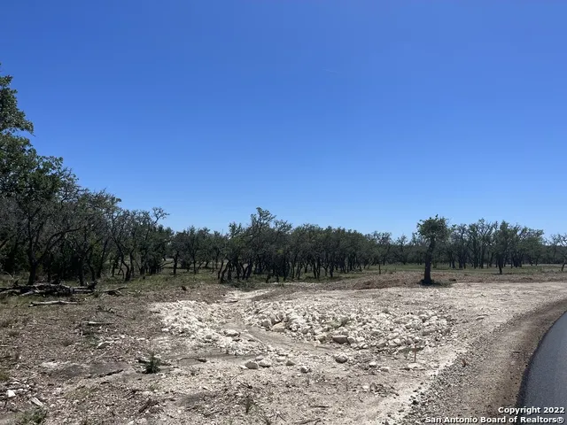 124 Brooklyn Dr NW Mountain Home, TX 78058