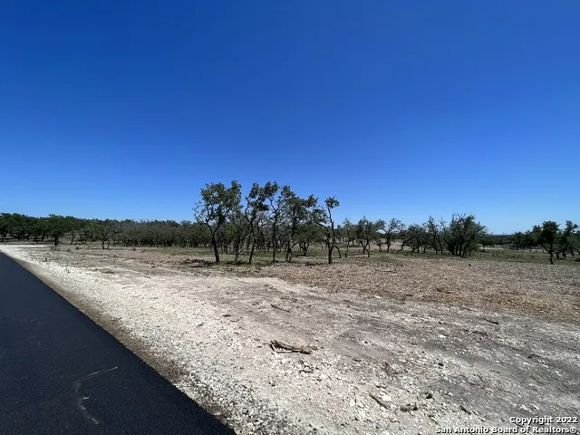 124 Brooklyn Dr NW Mountain Home, TX 78058