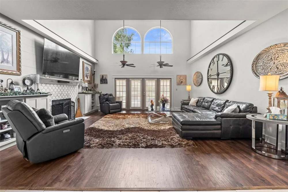 32137 WOLF BRANCH LANE Sorrento, FL 32776