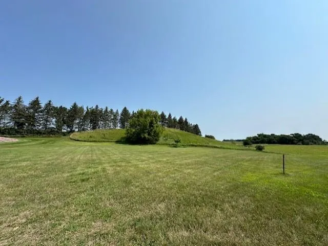 2100 Kalash Road Windom, MN 56101