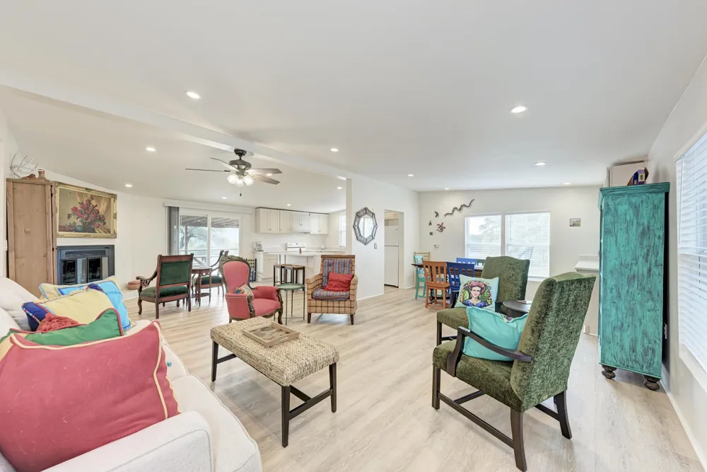 1395 Mountain Creek Road Marble Falls, TX 78654