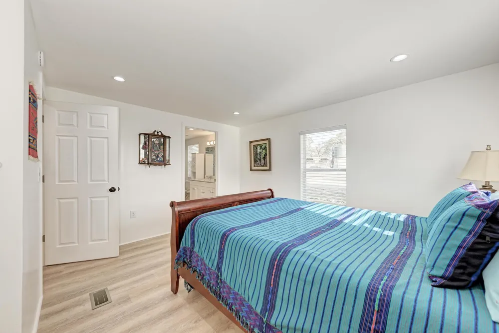 1395 Mountain Creek Road Marble Falls, TX 78654