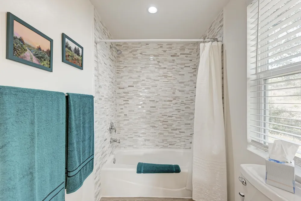 1395 Mountain Creek Road Marble Falls, TX 78654