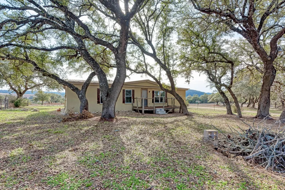 1395 Mountain Creek Road Marble Falls, TX 78654