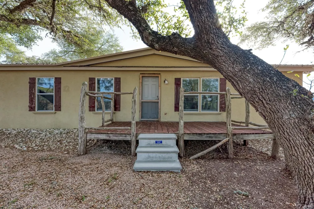 1395 Mountain Creek Road Marble Falls, TX 78654