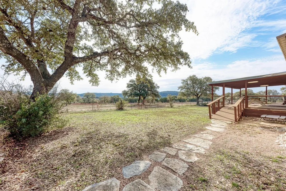 1395 Mountain Creek Road Marble Falls, TX 78654