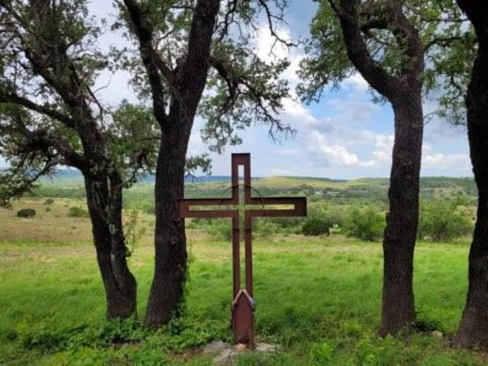 1395 Mountain Creek Road Marble Falls, TX 78654