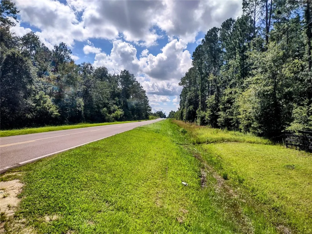 4651 NE 108TH PLACE Chiefland, FL 32626