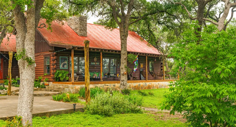 1218 Oakwood Loop San Marcos, TX 78666