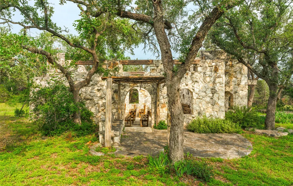 1218 Oakwood Loop San Marcos, TX 78666
